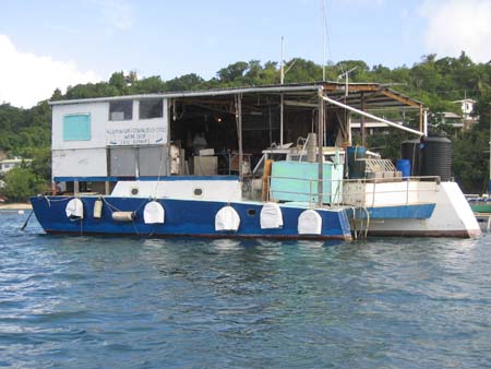 Dominique's Floating Workshop, Tyrel Bay