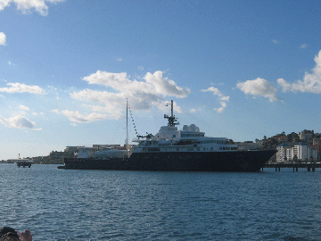Le Grande Bleu anchored at Forte de France